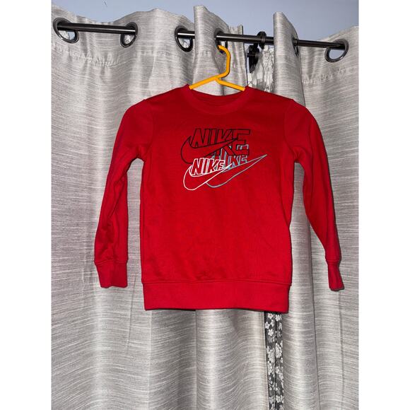 Nike kids red crewneck sweatshirt size 5 - Picture 1 of 3